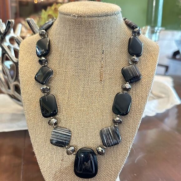 Handcrafted Black Banded Genuine Agate & Marble Agate Necklace 18” - Picture 3 of 8